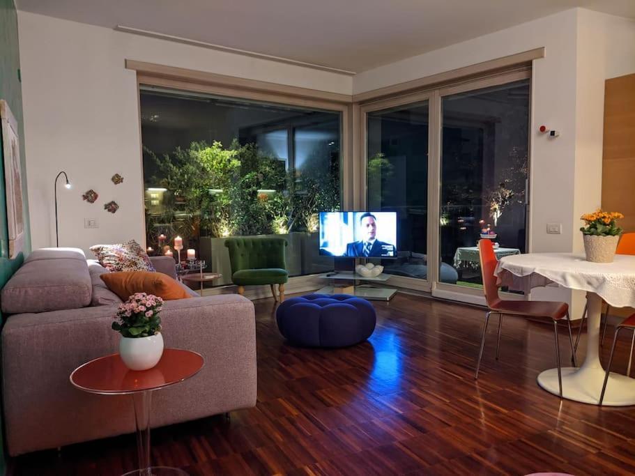Appartamento Con Terrazza Panoramica ボローニャ エクステリア 写真